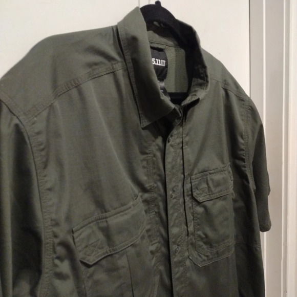 5.11 Tactical Men's XL Shirt Green Taclite Pro 71175 Ripstop Utility Pockets - Picture 3 of 7